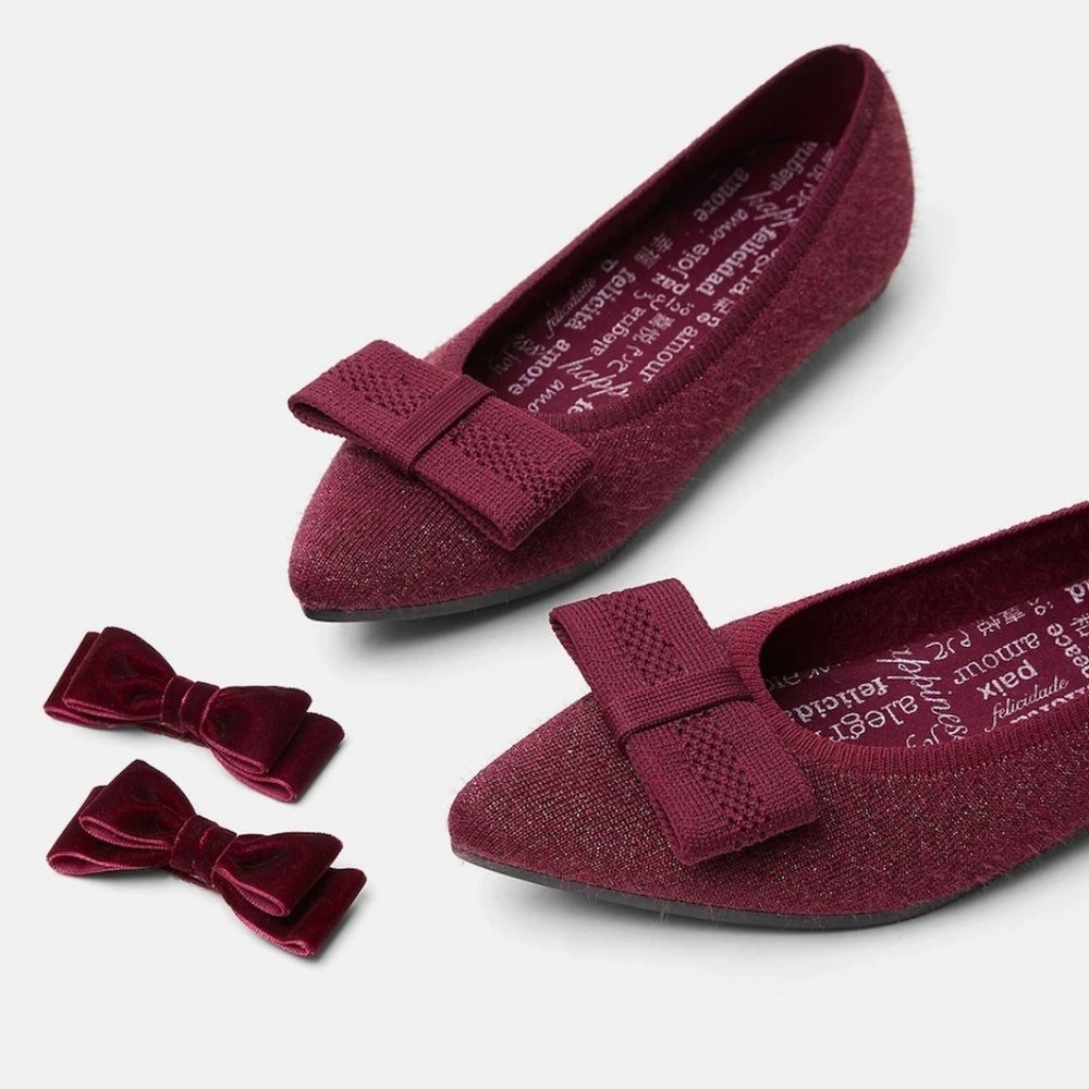Vivaia Pointed-Toe Bow Flats BNWT